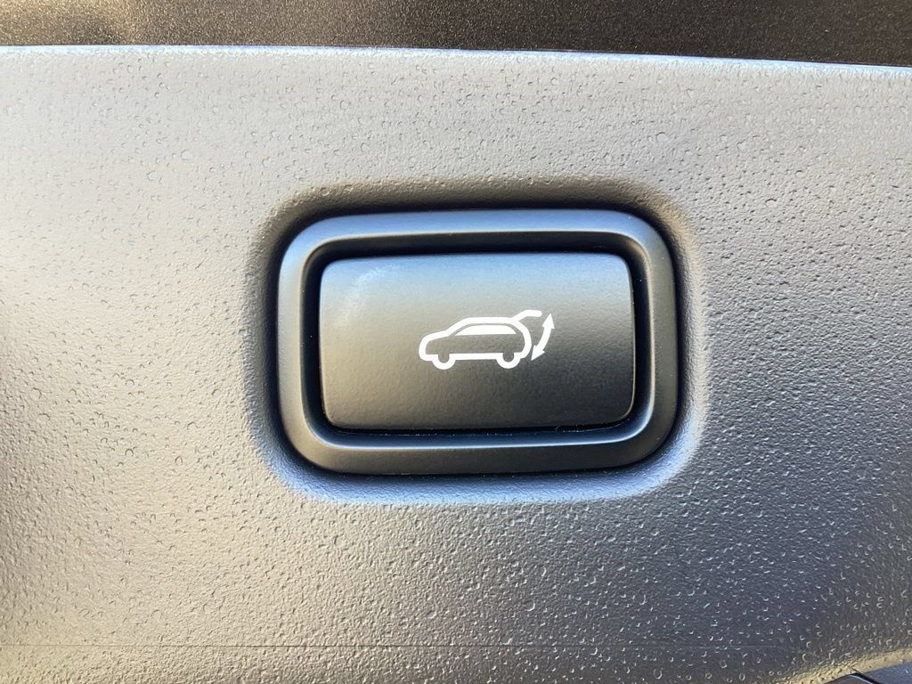 Certified 2023 Kia Niro Wind w/ Wind Preserve Package FWD image 11
