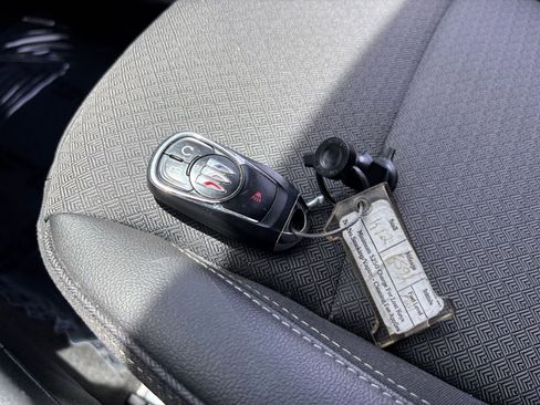 Used 2025 Buick Encore GX Preferred FWD image 21