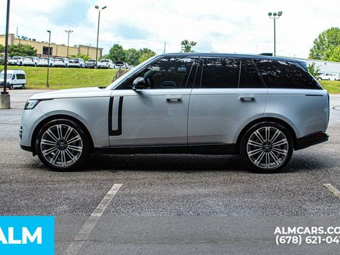 Used 2024 Land Rover Range Rover SE AWD/4WD image 7