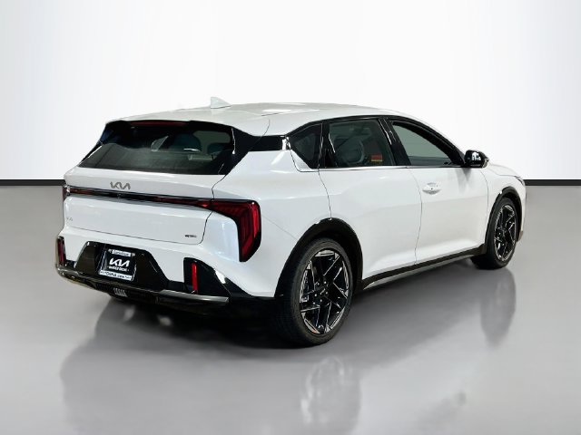 New 2026 Kia K4 GT-Line FWD image 7