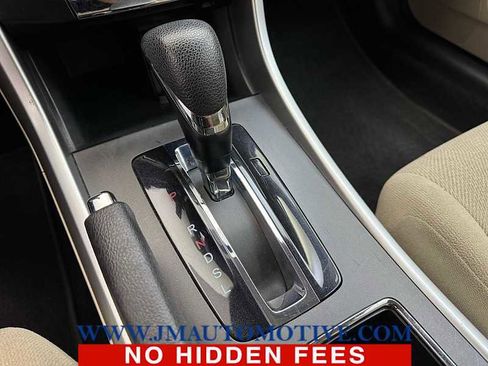 Used 2013 Honda Accord LX image 31