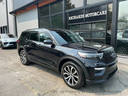 Used 2022 Ford Explorer ST-Line w/ Class IV Trailer Tow Package
