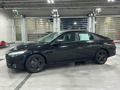 Certified 2022 Hyundai Elantra SEL