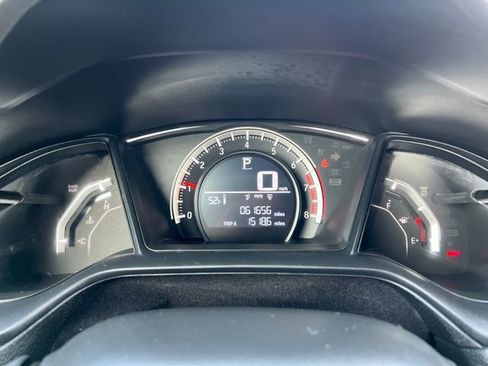Used 2018 Honda Civic Sport image 21