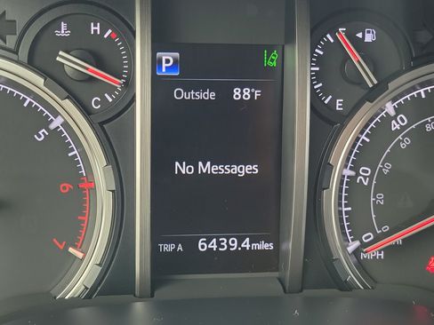 Used 2024 Toyota 4Runner Limited AWD/4WD image 22
