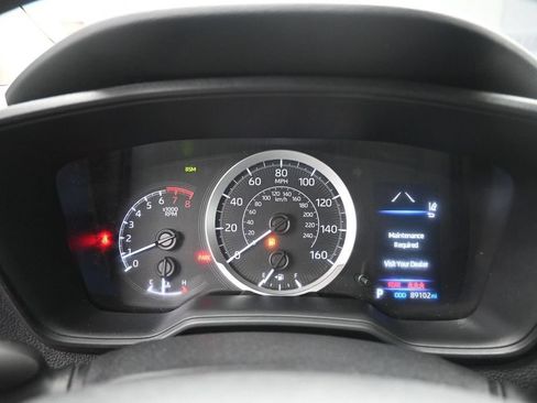 Used 2021 Toyota Corolla LE w/ LE Convenience Package FWD image 10