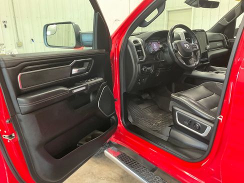 Used 2023 RAM 1500 Laramie AWD/4WD image 8