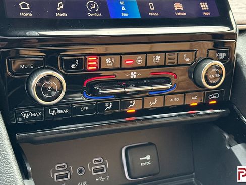 Used 2023 Jeep Grand Cherokee L Summit w/ Advanced Protech Group IV image 28