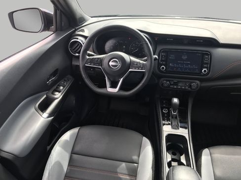 Used 2024 Nissan Kicks SR w/ SR Premium Package FWD image 6