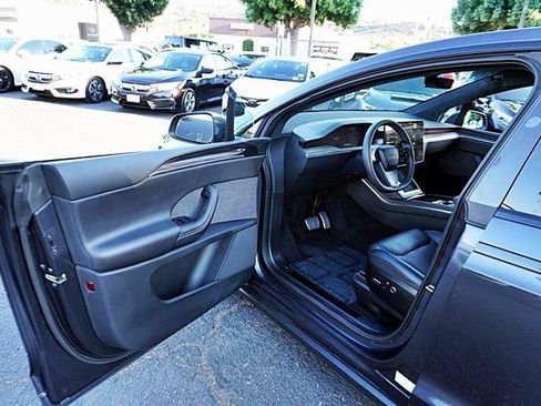 Used 2024 Tesla Model X AWD/4WD image 58