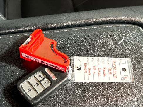 Used 2018 Honda Civic EX-L image 35