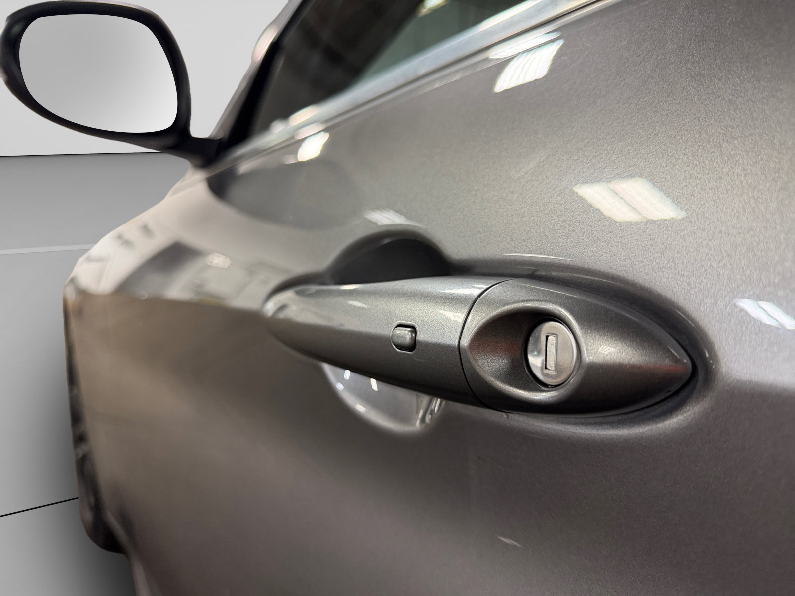 Used 2018 Alfa Romeo Giulia AWD image 40