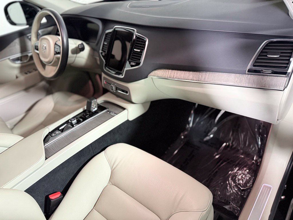 Used 2023 Volvo XC90 B6 Plus w/ Protection Package Premier AWD/4WD image 25
