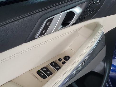 Used 2021 BMW X6 M50i w/ Executive Package AWD/4WD image 20