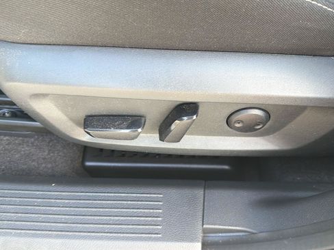 Used 2023 Nissan Rogue SV FWD image 16