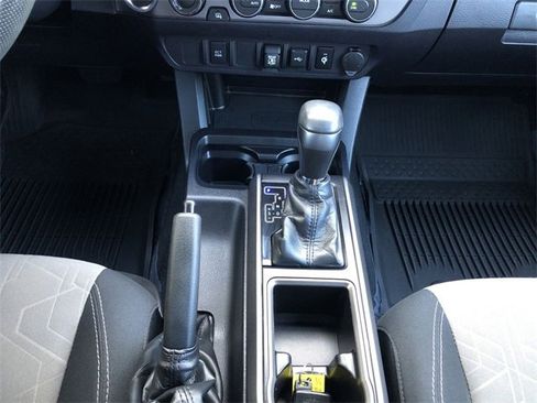 Used 2021 Toyota Tacoma TRD Sport image 20