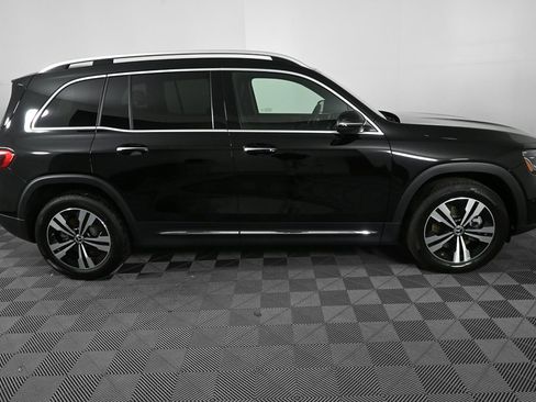 Certified 2025 Mercedes-Benz GLB 250 image 25