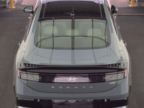 Used 2025 Hyundai Sonata Limited image 6