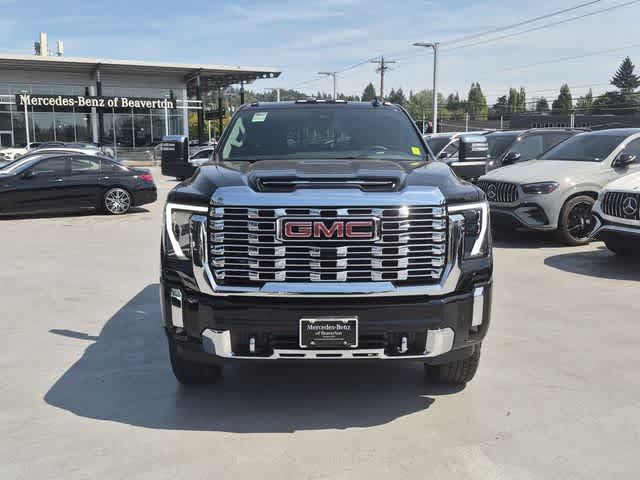 Used 2025 GMC Sierra 2500 Denali AWD/4WD image 3
