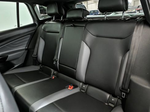 Used 2023 Volkswagen ID.4 Pro S RWD image 15