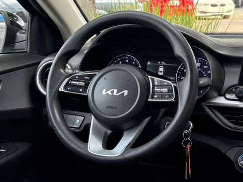 Used 2023 Kia Forte LXS w/ LXS Technology Package image 21