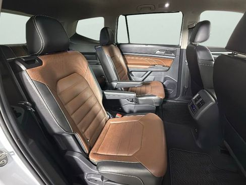 Used 2022 Volkswagen Atlas SEL Premium image 33