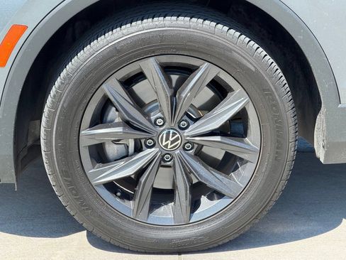 Used 2022 Volkswagen Tiguan SE FWD image 7