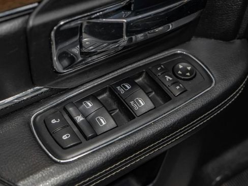 Used 2016 RAM 3500 Laramie image 42