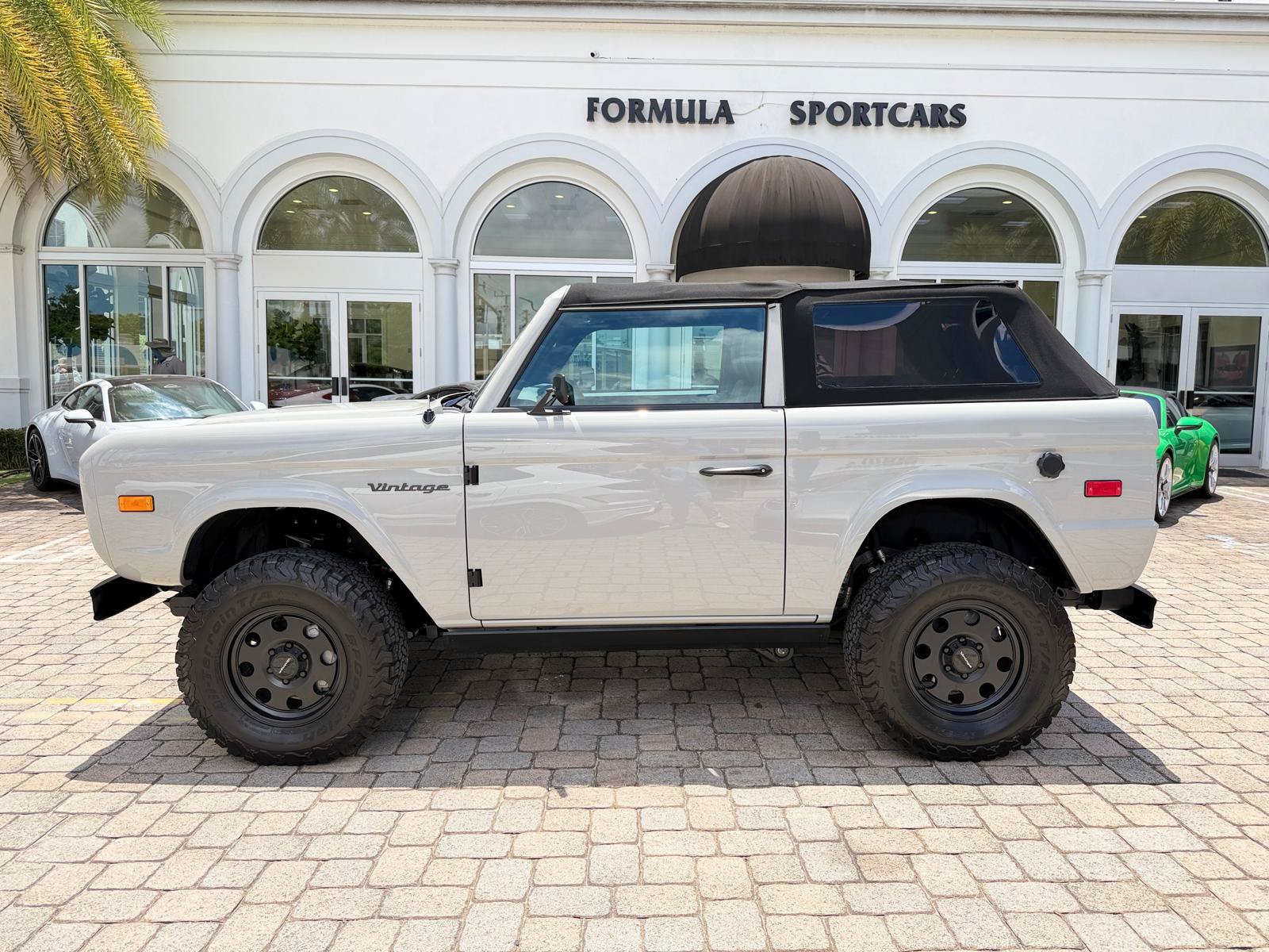 Used 2025 Ford Bronco Badlands AWD/4WD image 19