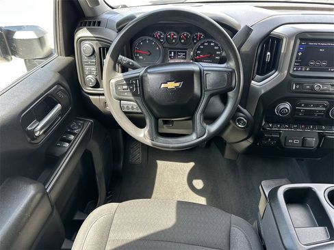 Used 2024 Chevrolet Silverado 2500 Custom w/ Custom Value Package image 11