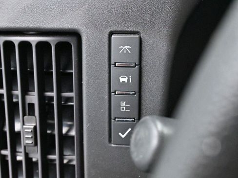 Used 2023 Chevrolet Express 2500 w/ Driver Convenience Package image 21