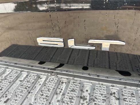 Used 2025 GMC Sierra 1500 SLT image 14