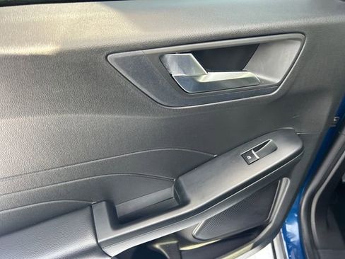 Used 2023 Ford Escape Platinum image 42