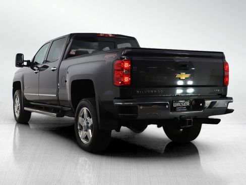 Used 2015 Chevrolet Silverado 2500 LTZ image 3