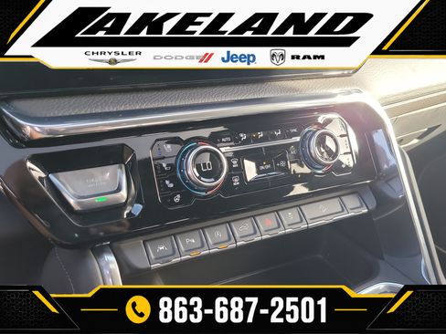 Used 2025 GMC Sierra 1500 Denali AWD/4WD image 26