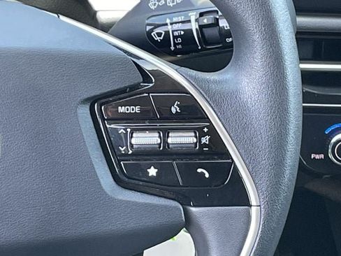 Used 2025 Kia Niro LX FWD image 14