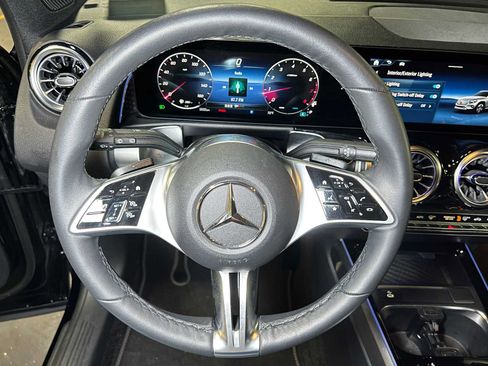 Certified 2026 Mercedes-Benz GLB 250 4MATIC image 29