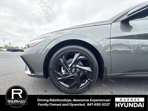 New 2026 Hyundai Elantra SEL Sport Premium FWD image 12