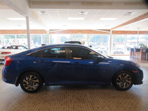 Used 2018 Honda Civic EX image 55