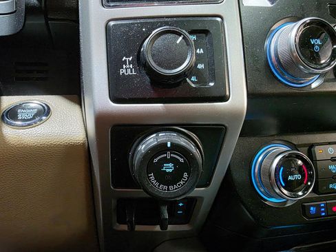 Used 2020 Ford F150 Lariat w/ Equipment Group 502A Luxury AWD/4WD image 39