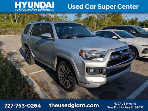 Used 2018 Toyota 4Runner Limited image 4