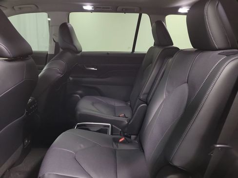 Used 2026 Toyota Grand Highlander AWD Hybrid image 20