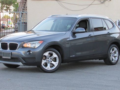 Used 2013 BMW X1 sDrive28i image 2
