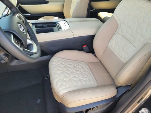 New 2026 Nissan Armada Platinum AWD/4WD image 10