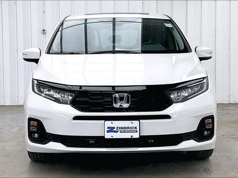 Certified 2025 Honda Odyssey Touring image 3