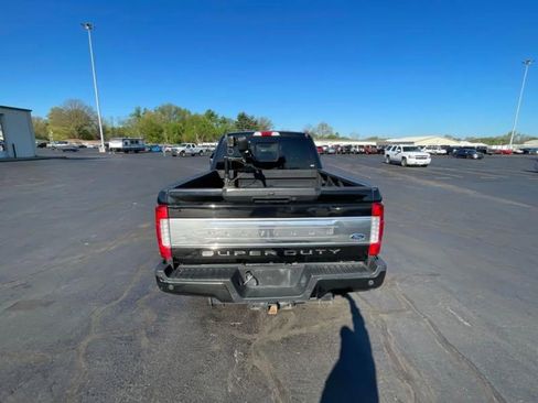 Used 2019 Ford F250 Platinum w/ Platinum Ultimate Package AWD/4WD image 8
