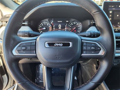 Used 2022 Jeep Compass Limited image 25