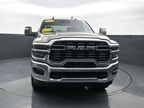 Used 2025 RAM 2500 Big Horn AWD/4WD image 2