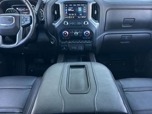 Used 2022 GMC Sierra 1500 Denali w/ Denali Reserve Package AWD/4WD image 13