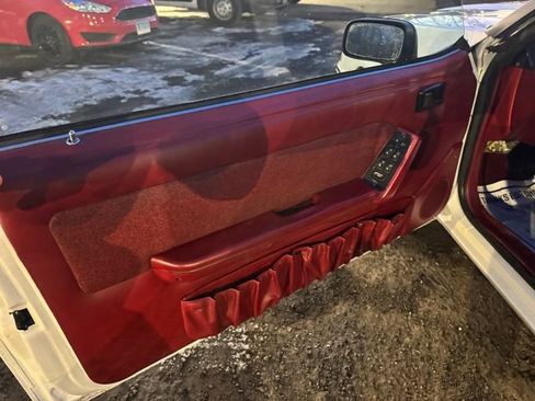 Used 1990 Ford Mustang LX RWD image 23